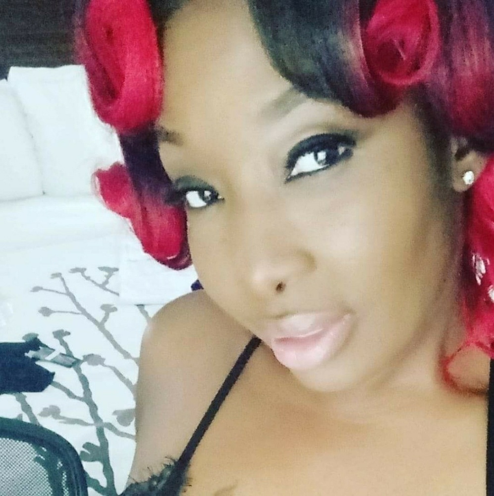 Meet your Posher, Deniesha